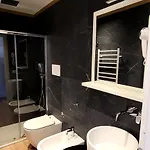 Th Luxury