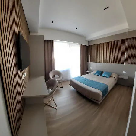 Th Luxury Pensión 4*