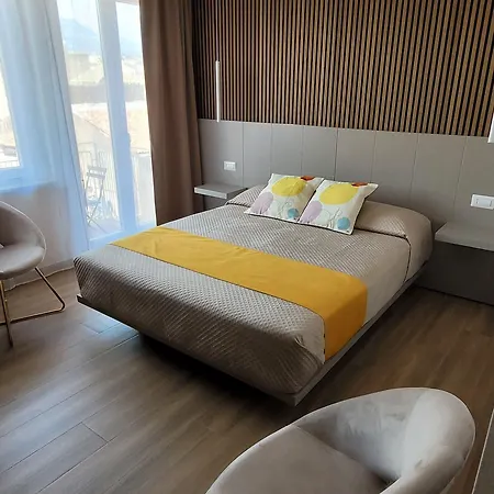 Th Luxury